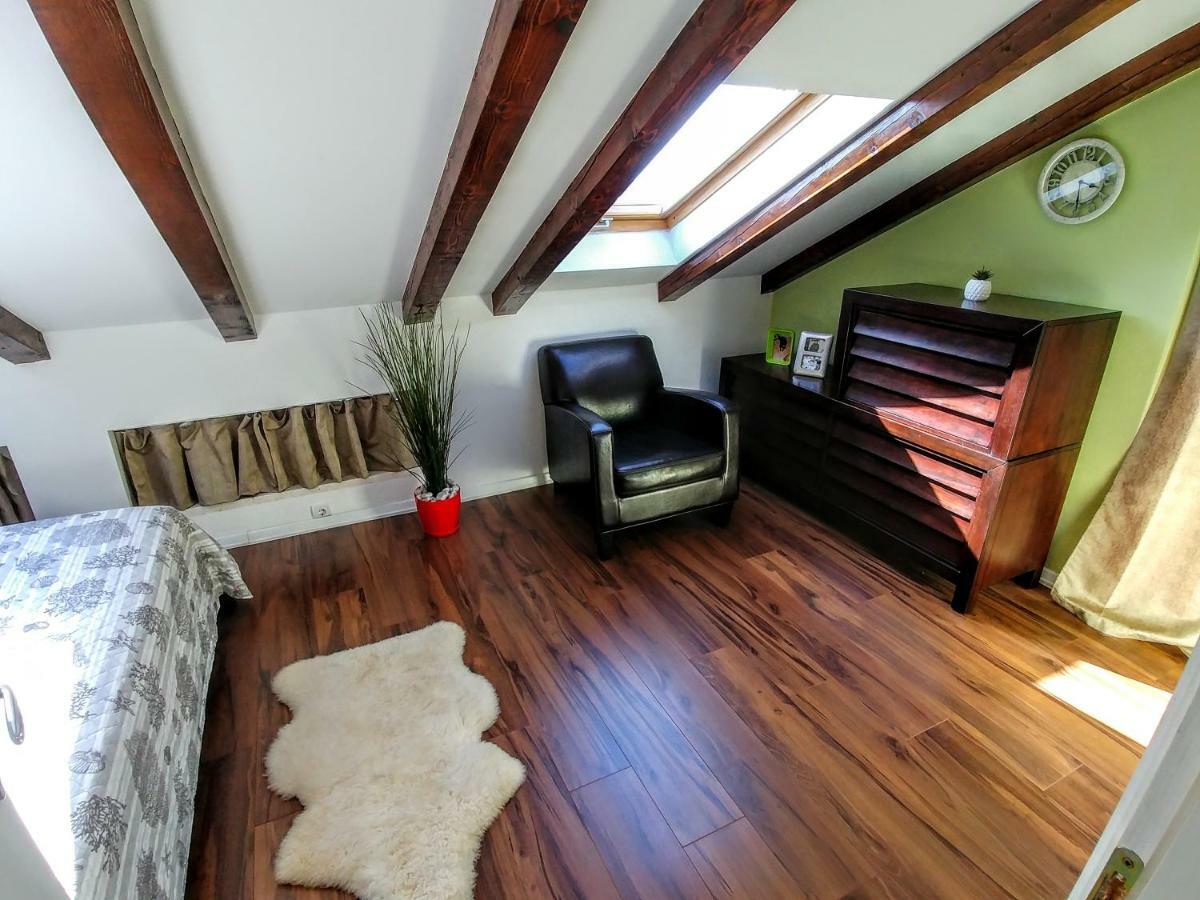 Beautiful 2 Bedroom 2 Bathroom Sea View, Free Parking Дубровник Екстериор снимка
